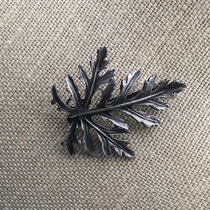 Vintage Pewter Maple Leaf Brooch Pin Autumn Fall